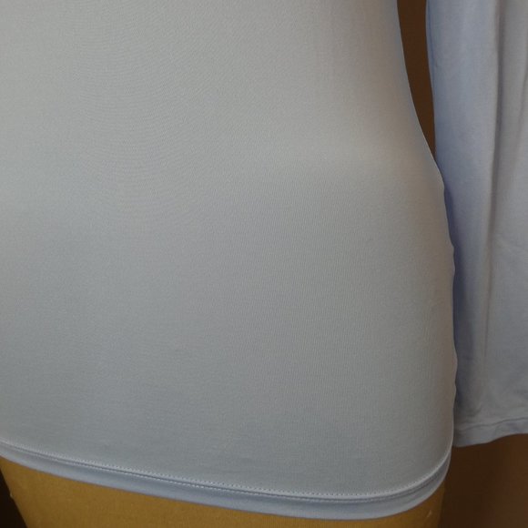 Majestic Filatures Women's 1 Deluxe Teeshirt Nylon Blend Light Blue Long Sleeve - Picture 4 of 8